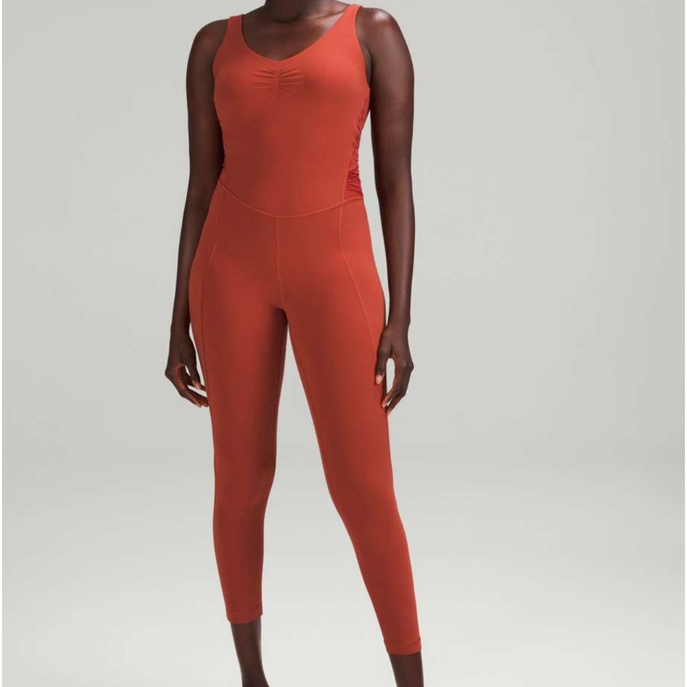Lululemon ruched yoga bodysuit 25” size 4 cayenne